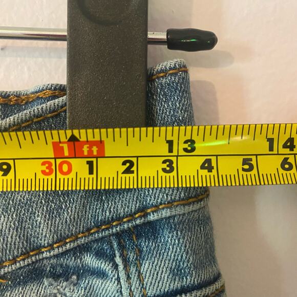 Judy Blue Women's size 5 / 27 Straight Leg Light Wash Jeans - Picture 5 of 9